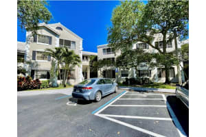 2820 N Oakland Forest Dr APT 110, Oakland Park, FL 33309, - MLS#A11839788