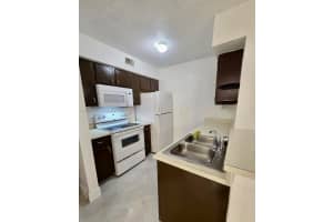 2820 N Oakland Forest Dr APT 110, Oakland Park, FL 33309, - MLS#A11839788
