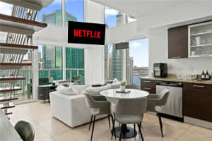41 Se 5th St 1901, Miami