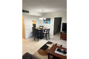 1050 SE 15th St APT 205, Fort Lauderdale, FL 33316, - MLS#A11839867