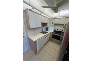 1050 SE 15th St APT 205, Fort Lauderdale, FL 33316, - MLS#A11839867
