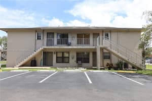 15318 SW 72nd St, Miami, FL 33193, Sold 09/19/25