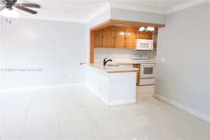 15318 SW 72nd St, Miami, FL 33193, Sold 09/19/25