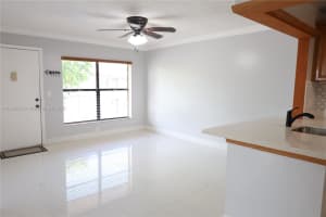 15318 SW 72nd St, Miami, FL 33193, Sold 09/19/25