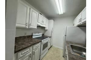4321 W Mcnab Rd 24, Pompano Beach
