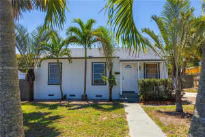 812 33rd St, West Palm Beach