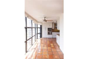 6423 Collins Ave Apt 1101, Miami Beach, FL 33141, - MLS#A11840008