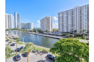 400 Kings Point Dr 523, Sunny Isles Beach