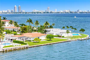 7500 W Treasure Dr North Bay Village, FL 33141 - MLS#A11840020