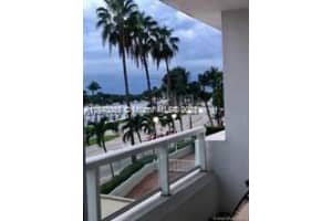 5005 Collins Ave APT 305, Miami Beach, FL 33140, - MLS#A11840065