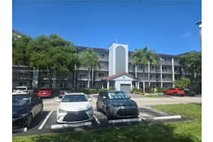 1201 Sw 128 Ter 305-e, Pembroke Pines
