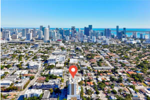 900 Sw 8th St 1510, Miami