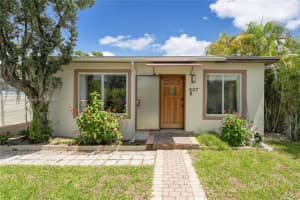 507 Nw 42nd St, Miami