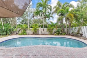 4945 Sw 34th Ter, Hollywood