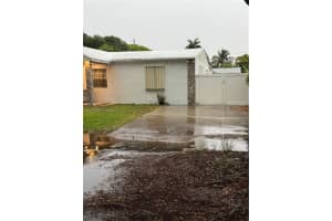 1031 NE 142nd St, North Miami, FL 33161 - MLS#A11840221