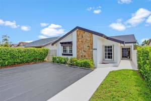 9034 SW 6th St, Miami, FL 33174, - MLS#A11840224