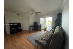 307 Palm Cir W, Pembroke Pines, FL 33025, - MLS#A11840238