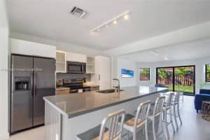 7532 Hispanola Ave, North Bay Village