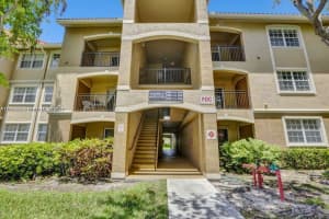 160 Sw 117th Ter 6107, Pembroke Pines