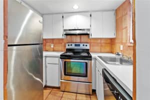 2924 Day Ave APT N211, Miami, FL 33133, - MLS#A11840275