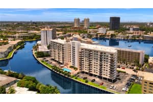 401 Golden Isles Dr 307, Hallandale Beach, FL 33009 - MLS#A11840333
