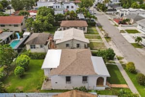 105 NW 32nd Pl, Miami, FL 33125, - MLS#A11840366