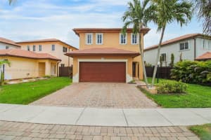 1033 Ne 41st Ave, Homestead