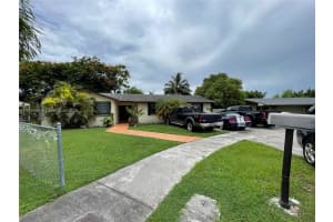 10350 SW 167th St, Miami, FL 33157 - MLS#A11840496