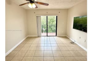5765 W 25th Ct APT 402, Hialeah, FL 33016, - MLS#A11840542