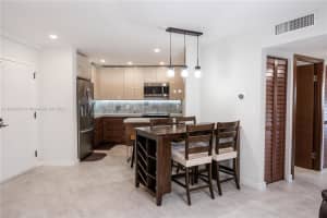 7150 Indian Creek Dr 206, Miami Beach