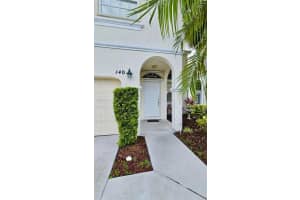 140 Nw 151st Ave, Pembroke Pines