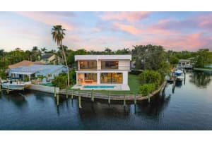 2033 Ne 22nd St, Wilton Manors
