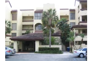 8830 Sw 123 Ct I-302, Miami