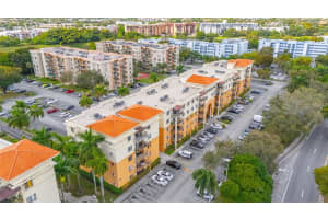 9340 Fontainebleau Blvd W411, Miami