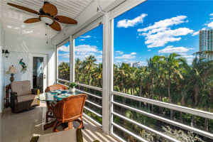200 NE 14th Ave, Hallandale Beach, FL 33009, Sold 10/03/25