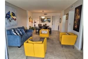 4001 Hillcrest Dr 705, Hollywood