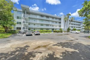 112 S Royal Park Dr 1C, Oakland Park, FL 33309 - MLS#A11840775