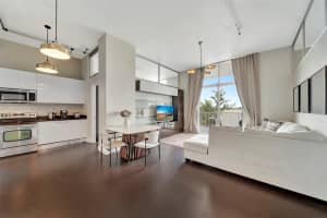 2100 Van Buren St APT 421, Hollywood, FL 33020, - MLS#A11840819