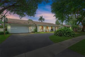 7461 Sw 7th St, Plantation