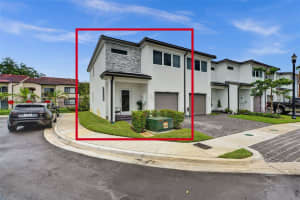 5000 SW 37th St, Pembroke Park, FL 33023 - MLS#A11840922