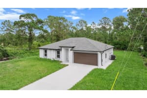 767 Silverstar Ave, Lehigh Acres