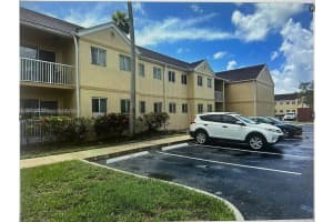 13810 Sw 112th St 106, Miami
