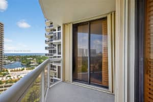 20185 E Country Club Dr 1406/1405 Aventura, FL 33180 - MLS#A11841057