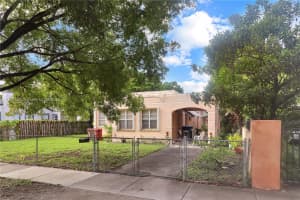 2730 NW 6th St, Miami, FL 33125, - MLS#A11841105