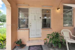 2730 NW 6th St, Miami, FL 33125, - MLS#A11841105