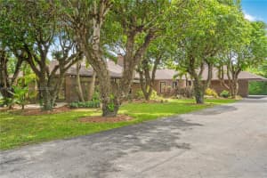15750 SW 82nd Ave, Palmetto Bay, FL 33157, - MLS#A11841136