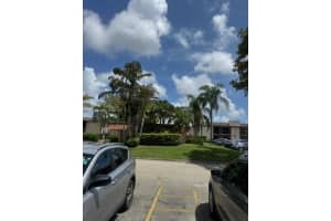862 NE 209th St Apt 106-39, Miami, FL 33179, Sold 08/29/25
