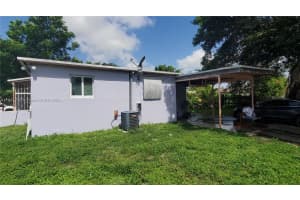 1735 Nw 126th St Miami, FL 33167 - MLS#A11841210