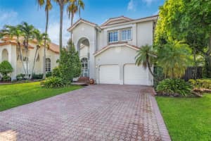 5805 Nw 108th Pl Doral, FL 33178 - MLS#A11841255