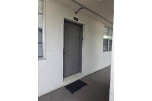 4898 Nw 29th Ct 107, Lauderdale Lakes